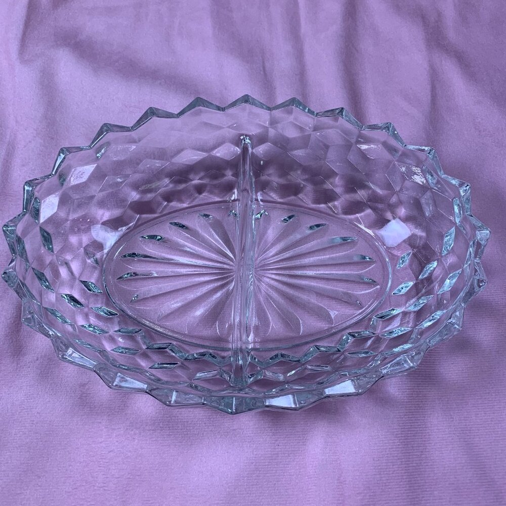Clear Glass Diamond Cut Saw Tooth Rim Divided Candy Snack Bowl Dish.